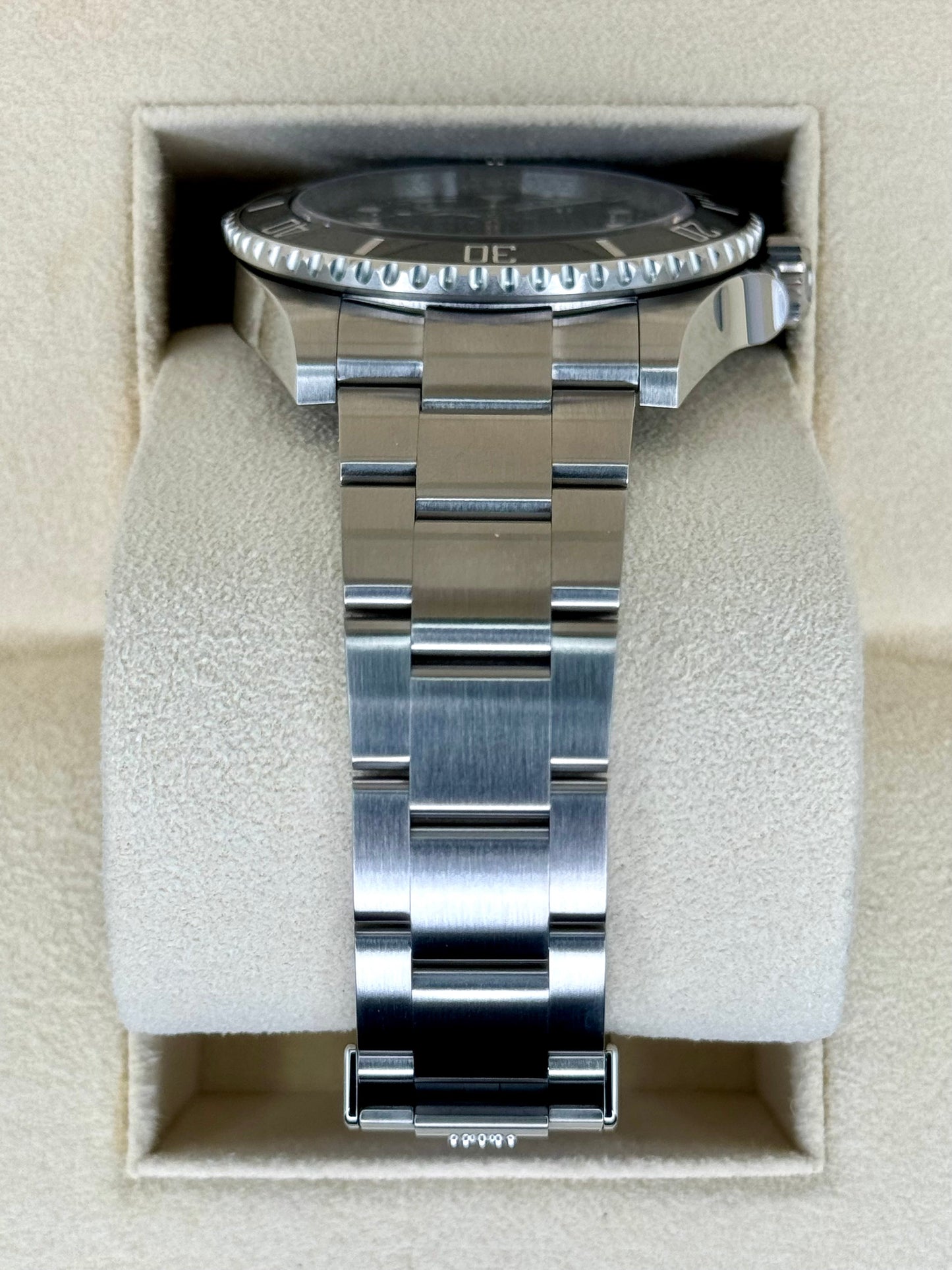 2023 Rolex Submariner 41mm 124060 Stainless Steel Black Dial - MyWatchLLC