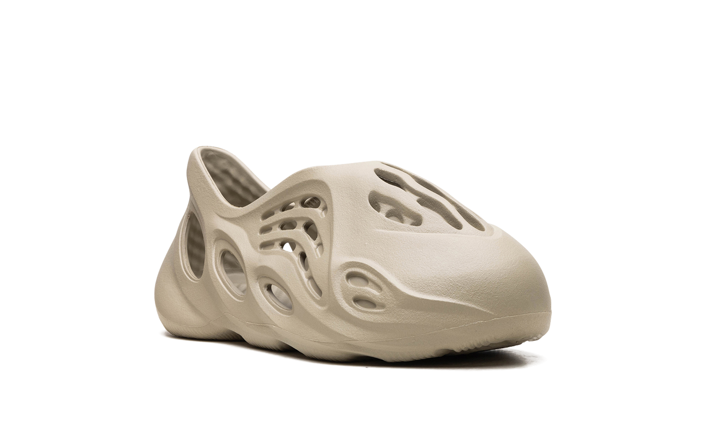 Yeezy Foam RNR Kids 7FS