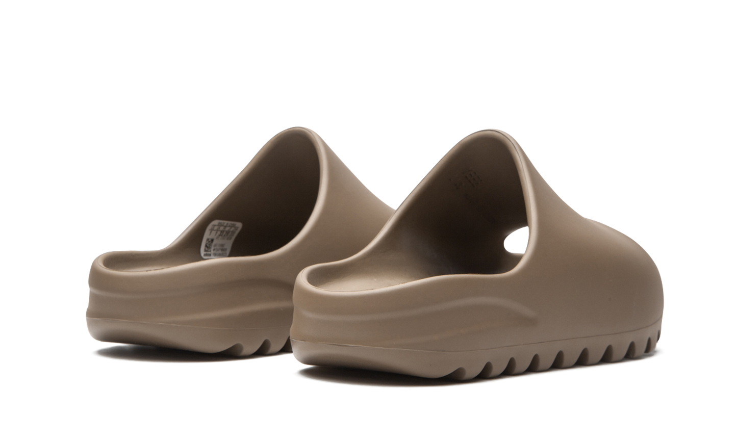Yeezy Slide (Kids) 3