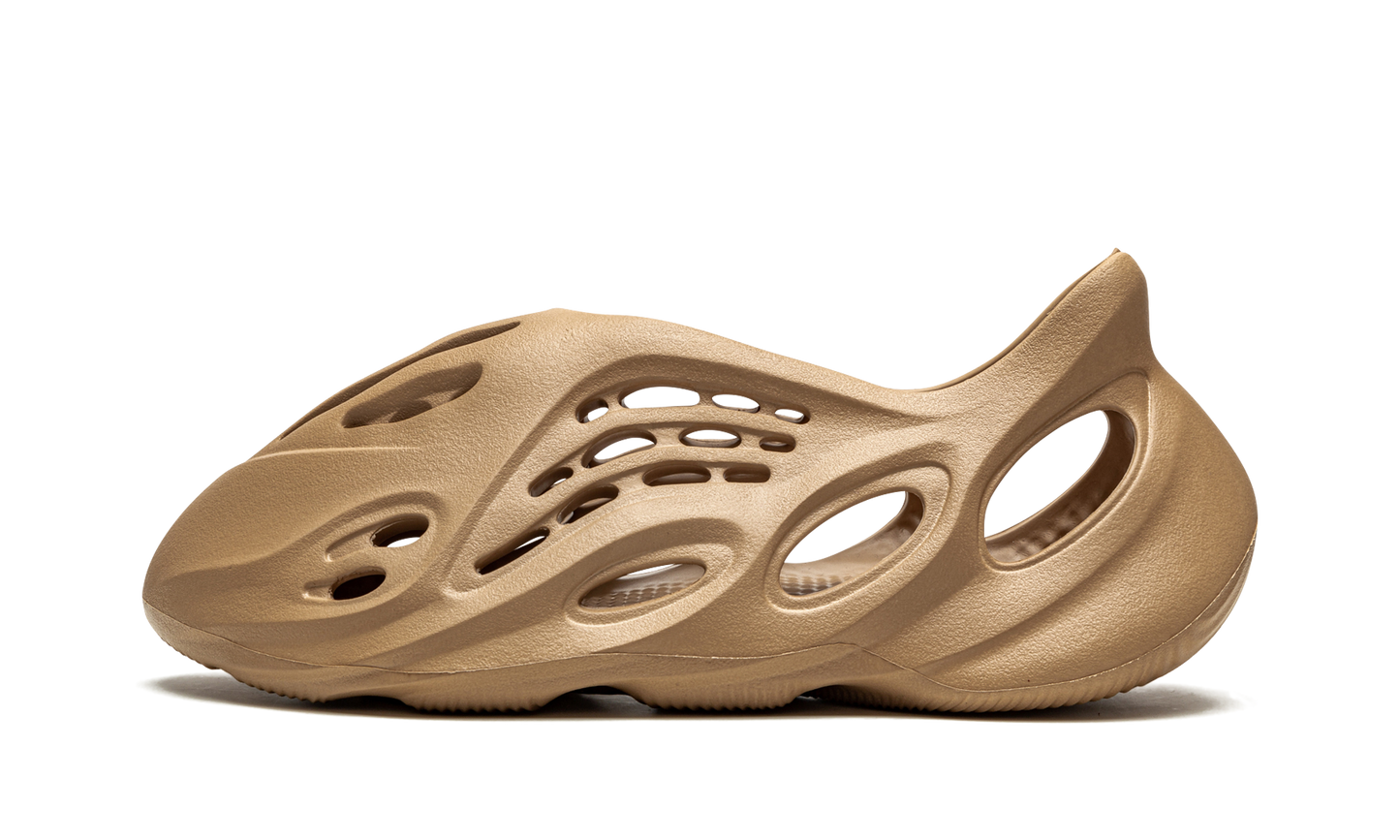 Yeezy Foam Runner 8E