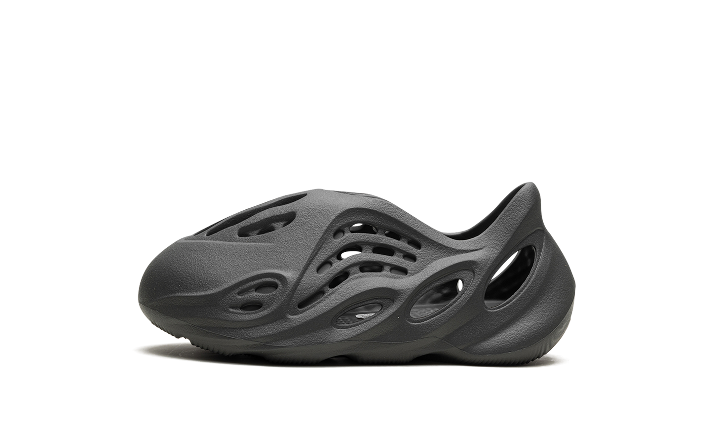 Yeezy Foam RNR Kids 1