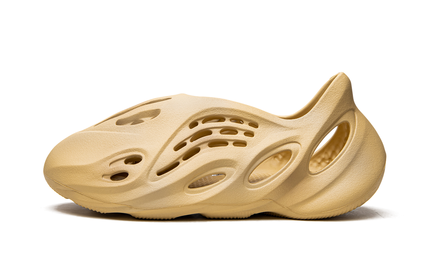 Yeezy Foam Runner 8E