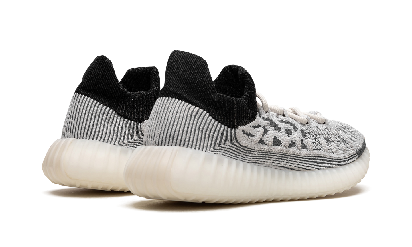 Yeezy Boost 350 V2 3